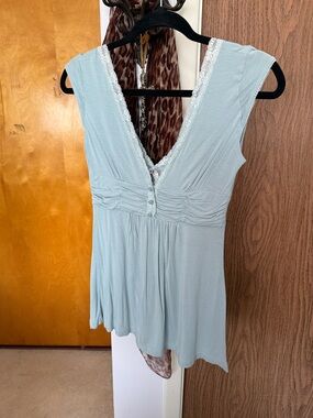 Light Dusty Blue V-Neck Lace Trim Sleeveless Tunic